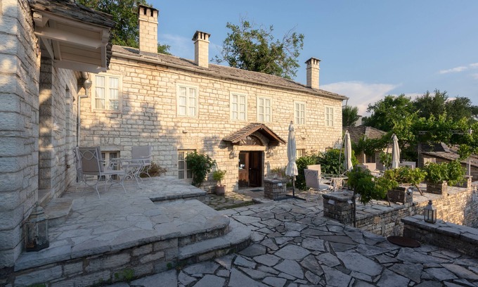 Ano Pedina House | Enchanting 4 bedrooms French style country house - Ano Pedina- Zagori