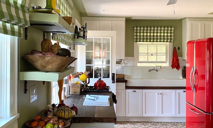 Pine Plains House | Enchanting cottage in a private oasis