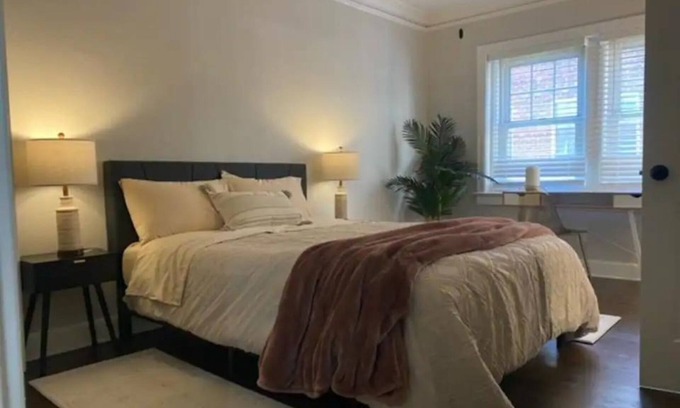 Hanover Place Apartment | Enchanting Nook/1BR