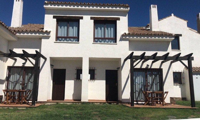 El Ronquillo House | Encinar, Magnificent private urbanization Sierra de Sevilla, leisure options!