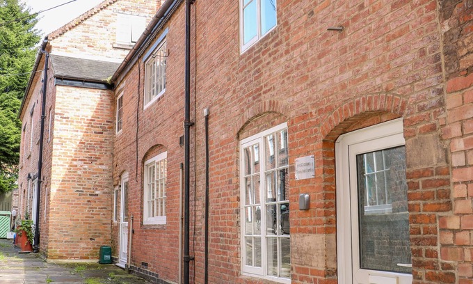 Ashbourne Cottage | END COTTAGE in Ashbourne
