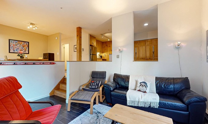 Waitsfield Condo | End-unit condo w/fireplace, pool, sauna, tennis, deck, ski locker, w/d