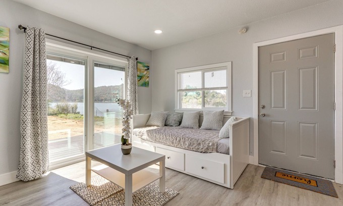 Clearlake Apartment | End Unit w/Clear Lake Access in NorCal!
