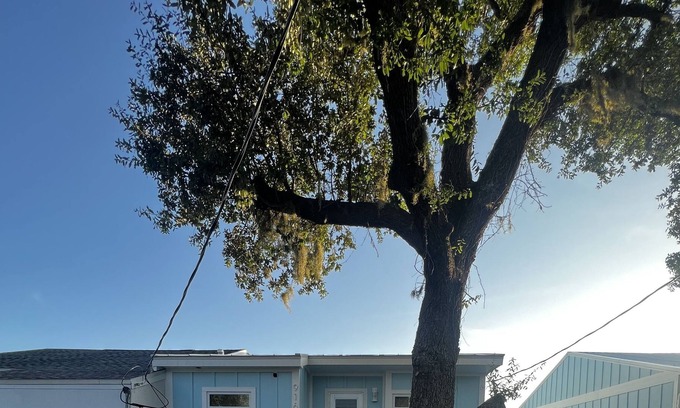 Parker House | Endless Summer Days on St. Andrews Bay. Between Tyndall Air Force & Naval Base