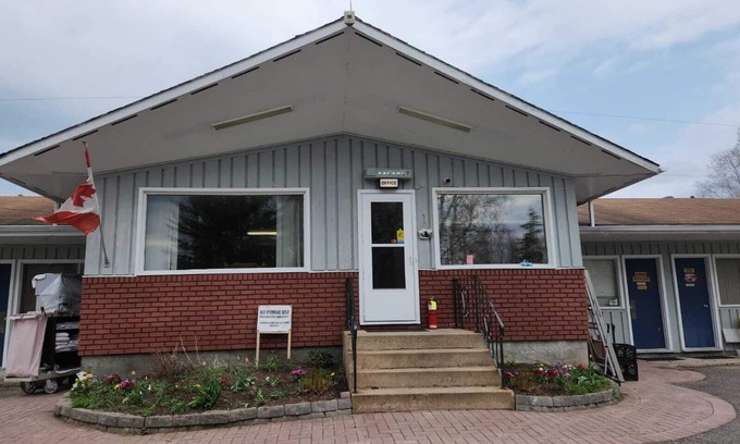 Ignace Cabin | English River Inn by the Lake