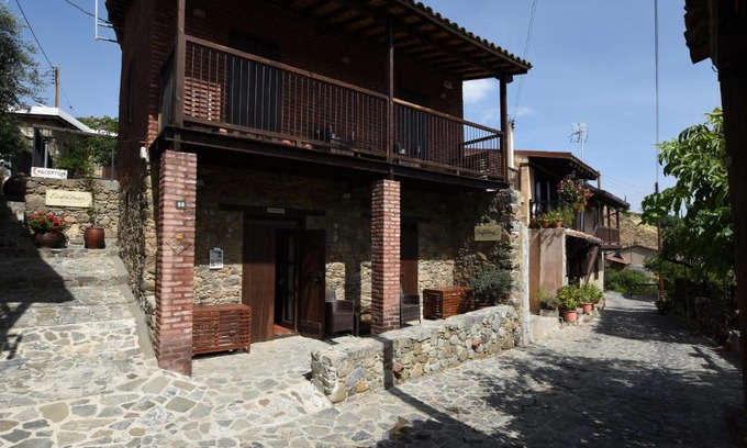 Kakopetria Apartment | Enipnion Apartments