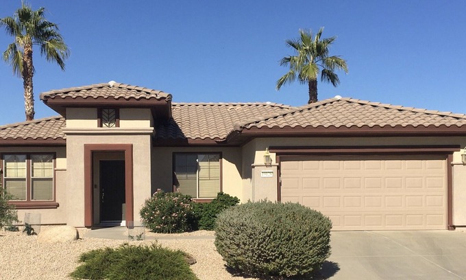 Surprise House | Enjoy a fall or winter getaway! Oct-Dec 2025 available! 30 day min stay req’d
