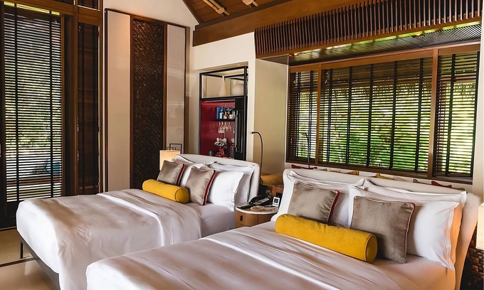 Reethi Rah Hotel | Enjoy a Hassle-Free and Comfortable Stay! On Private Beach, Sea View, Balcony!