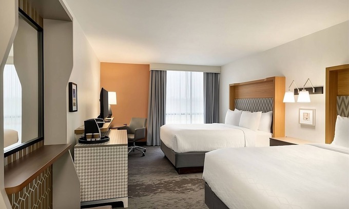 Fort Worth Hotel | Enjoy a Hassle-Free and Suiting Stay! Indoor Pool! Close to Fort Worth Zoo