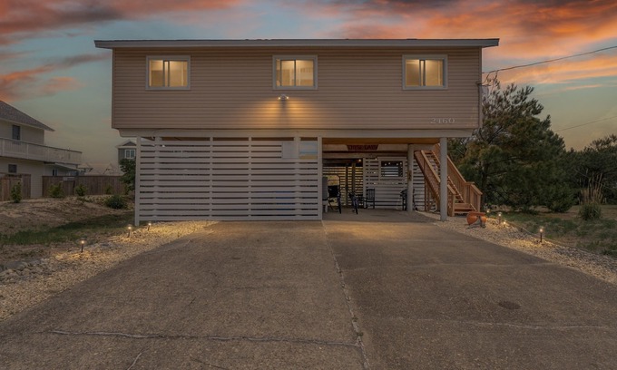 Sandbridge House | Enjoy a luck of the Irish at the "Pog Mo Home" beach cottage