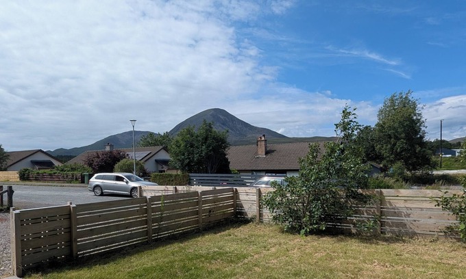 Broadford House | Enjoy a serene and relaxing holiday experience at Riverbank Cottage Isle of Skye