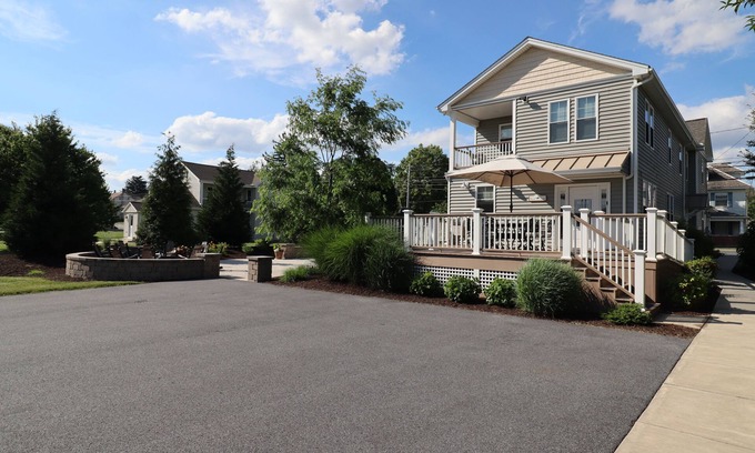 Mount Joy House | Enjoy a soak in the hot tub and a bonfire after exploring Lancaster County!