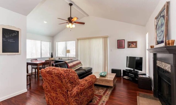 Cherry Creek Commercial Condo | Enjoy A Spacious Condo That's All Yours!