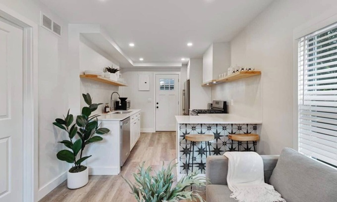 Ferndale Apartment | Enjoy a stylish experience at this unique, modern flat in Downtown Ferndale