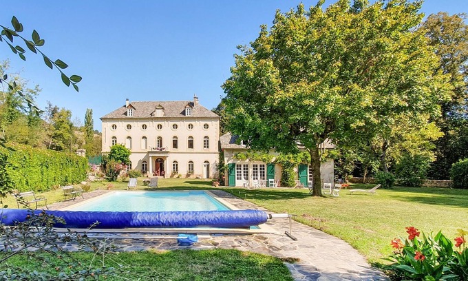 Espalion House | Enjoy a wonderful vacation in this appealing and comfortable vacation home!