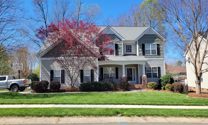 Concord House | Enjoy all that beautiful Concord NC has to offer!