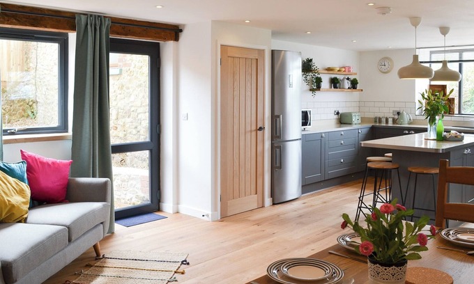 Ottery St Mary Cottage | Enjoy an active or relaxing holiday in this stunning area of East Devon.