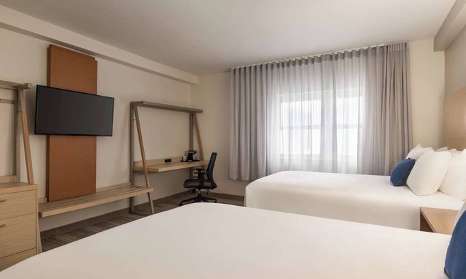 Mid Beach House | Enjoy Atlantic Sunsets | 4 Stylish Miami Rooms with Pool Near South Beach