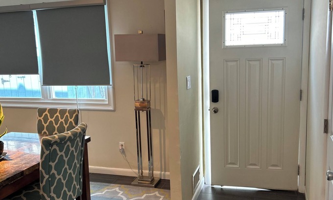 Queens House | Enjoy beautiful Rockaway. nSecured neighborhood.nFerry/subway to Manhattan.