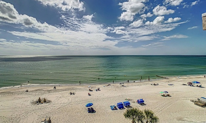 Madeira Beach Condo | Enjoy beautiful sunsets from the top floor in this 2 bed, 2 bath condo!