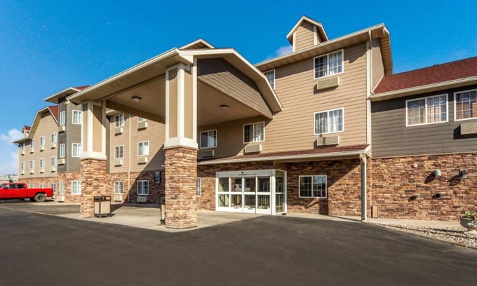 Council Bluffs Hotel | Enjoy Free Breakfast and Parking! 4 Upscale Units, Minutes to Harrah’s Casino!