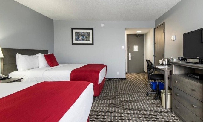 Grande Prairie Hotel | Enjoy Home-Style Comfort in 2 Renovated Rooms Near Grande Prairie Airport
