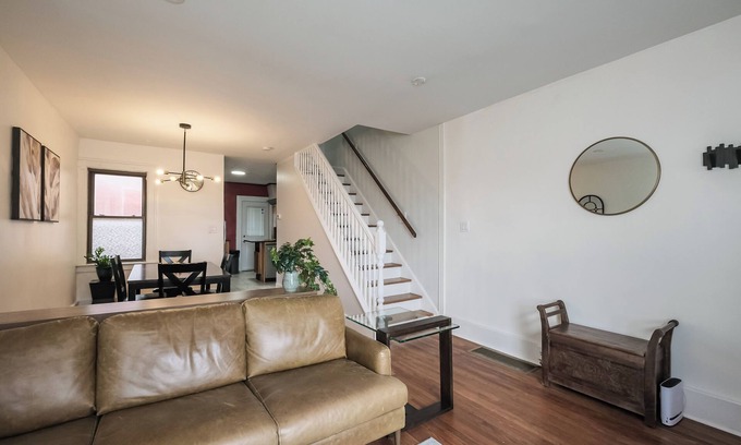 Bridgeview Apartment | Enjoy lovely view of Detroit River