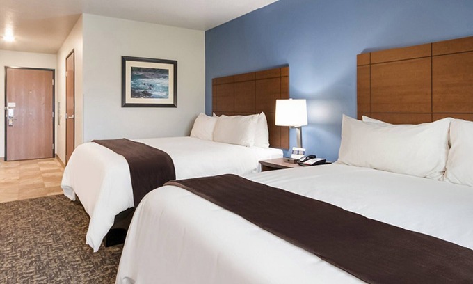 Gleneagle Hotel | Enjoy Pet-Friendly Room with Kitchen - Your Colorado Springs Hideaway