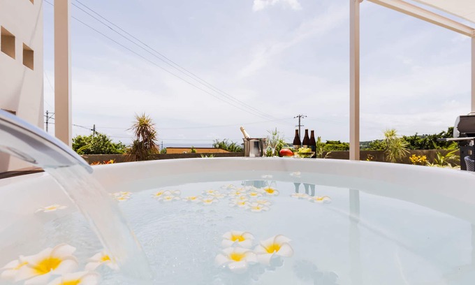 Sakimotobu Villa | Enjoy "slowly". Cy MOTOBU