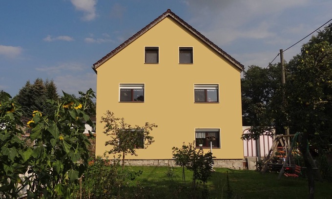 Bobritzsch-Hilbersdorf Apartment | Enjoy the rural tranquility in the König court