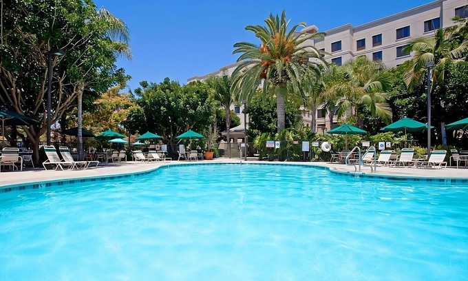 Anaheim Resort Resort | Enjoy the Magic of Disneyland just 2 Miles from this Suite w/Self Parking!
