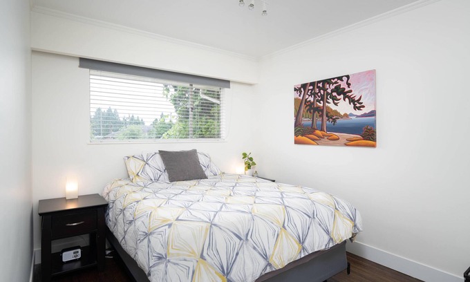 Lynn Valley House | enjoy the mountains and nature in our lynn valley home