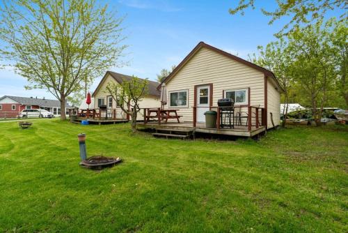 Otonabee-South Monaghan House | Enjoy The Outdoors at Rice Lakes