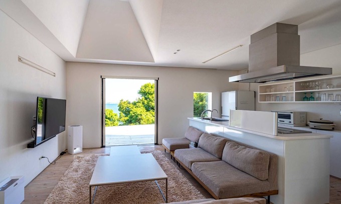 Awaji House | Enjoy the picturesque view of Awaji from a rental /Awaji Hyōgo