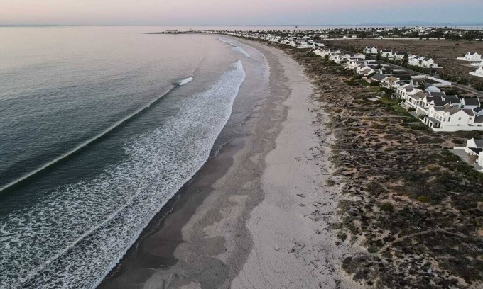 St. Helena Bay Cottage | Enjoy the Self - Catering Cottage in St Helana bay. Golfing, Walks on the beach.