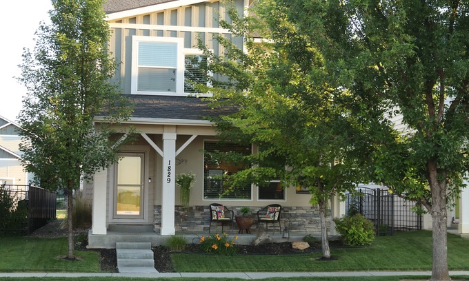 Meridian House | ENJOY THE SUMMER in this Well Appointed Home in Meridian ID!