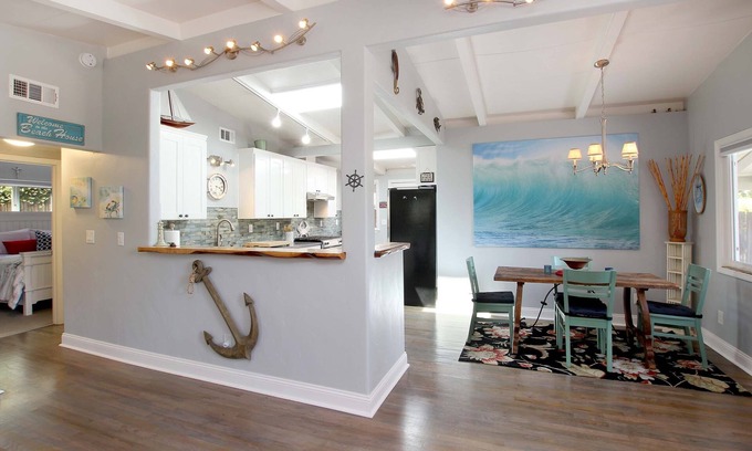 Eastside Santa Cruz House | Enjoy the sun and the great atmosphere at the Surf Shack. A beautiful cottage.