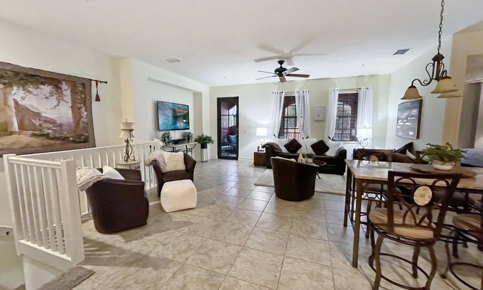Ole Condo | Enjoy This Tropical Getaway with a Full Service Village in Southern Naples!