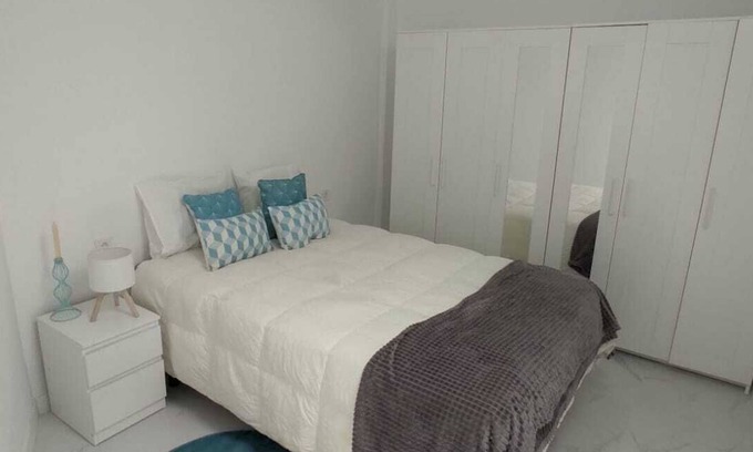 Barakaldo Apartment | Enjoy UEFA in Bilbao