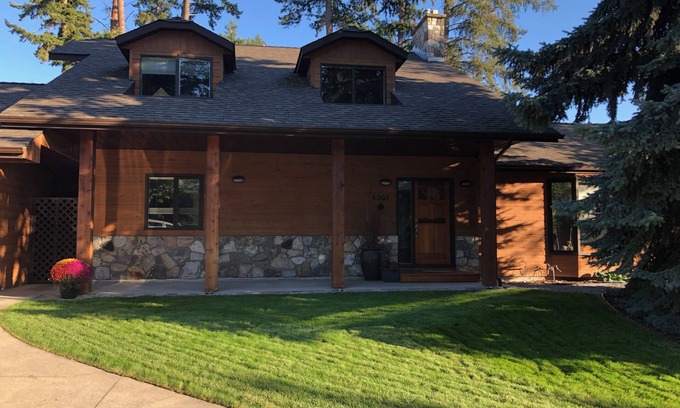 Central Okanagan House | Enjoy walking to the beach while staying in a quiet and private property.