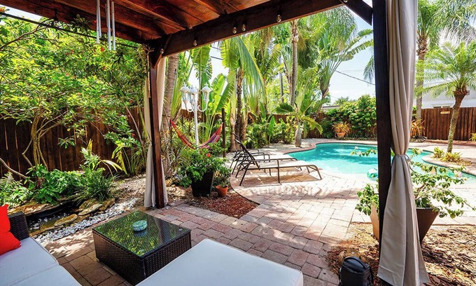 North Andrews Gardens House | Enjoy your private Tropical oassis under Florida sun.