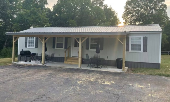 Black House | Enjoyable 2-bedroom house on 24 acres right on Black River.