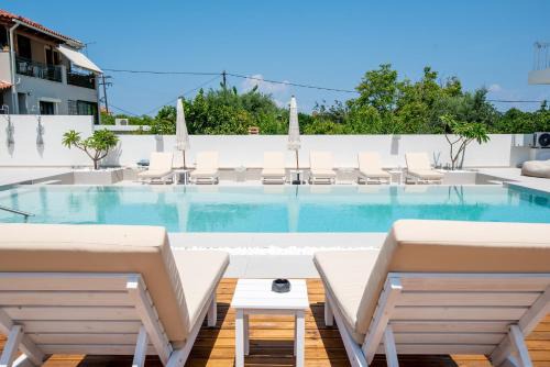 Patras Apartment | Ennea Suites-Flame suite