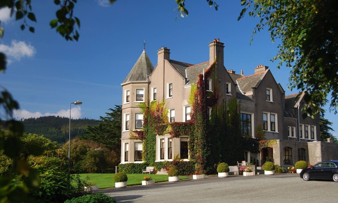 Newcastle Hotel | Enniskeen Country House Hotel