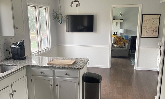 Sylvania House | Enormous clean house with many amenities and in a safe quiet neighborhood!