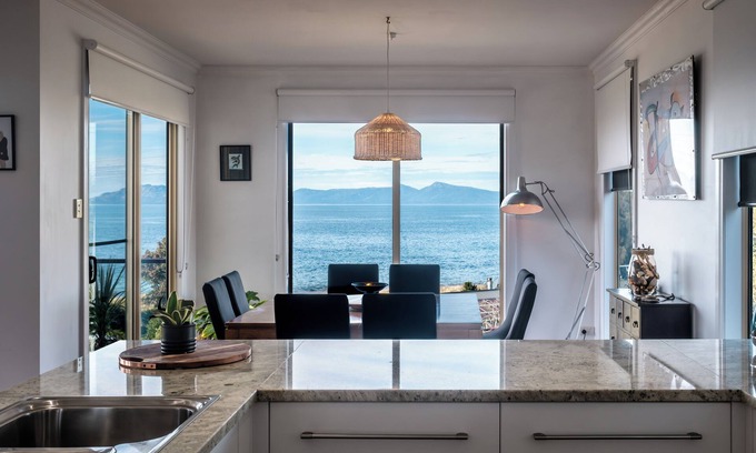 Swansea House | Ensorcelled