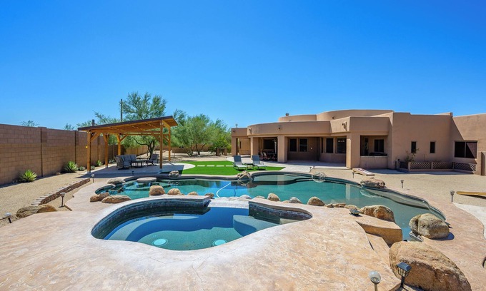 Desert Hills House | Entertainers Dream-Pool, Spa!