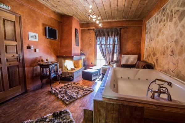 Synikia Mesi Trikalon House | Enthymio Suites