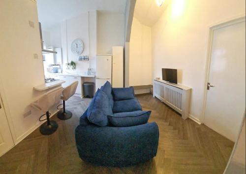 Riverside Apartment | Entire 2 Bed Flat on 3rd floor near City Centre & Stadium