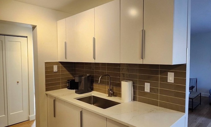 Waterloo Apartment | ENTIRE 2 BEDROOM APARTMENT BY UW RESEARCH PARK